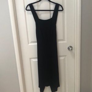 Reformation size 6 black square neckline midi
